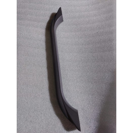 AGARRADOR 590 MM NEGRO/STRIP PLATA